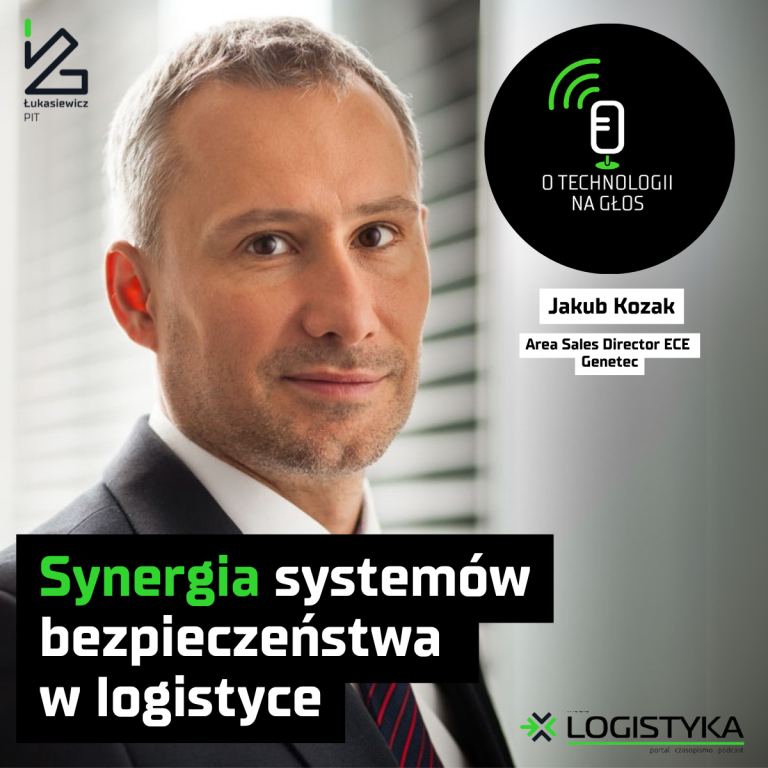 Grafika promująca odcinek podcastu „O technologii na głos” z tytułem „Synergia systemów bezpieczeństwa w logistyce” oraz zdjęciem Jakuba Kozaka, gościa odcinka. Tło zawiera zielone linie symbolizujące połączenia technologiczne.