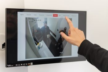 Wnętrze magazynu liczników - widok z monitoringu