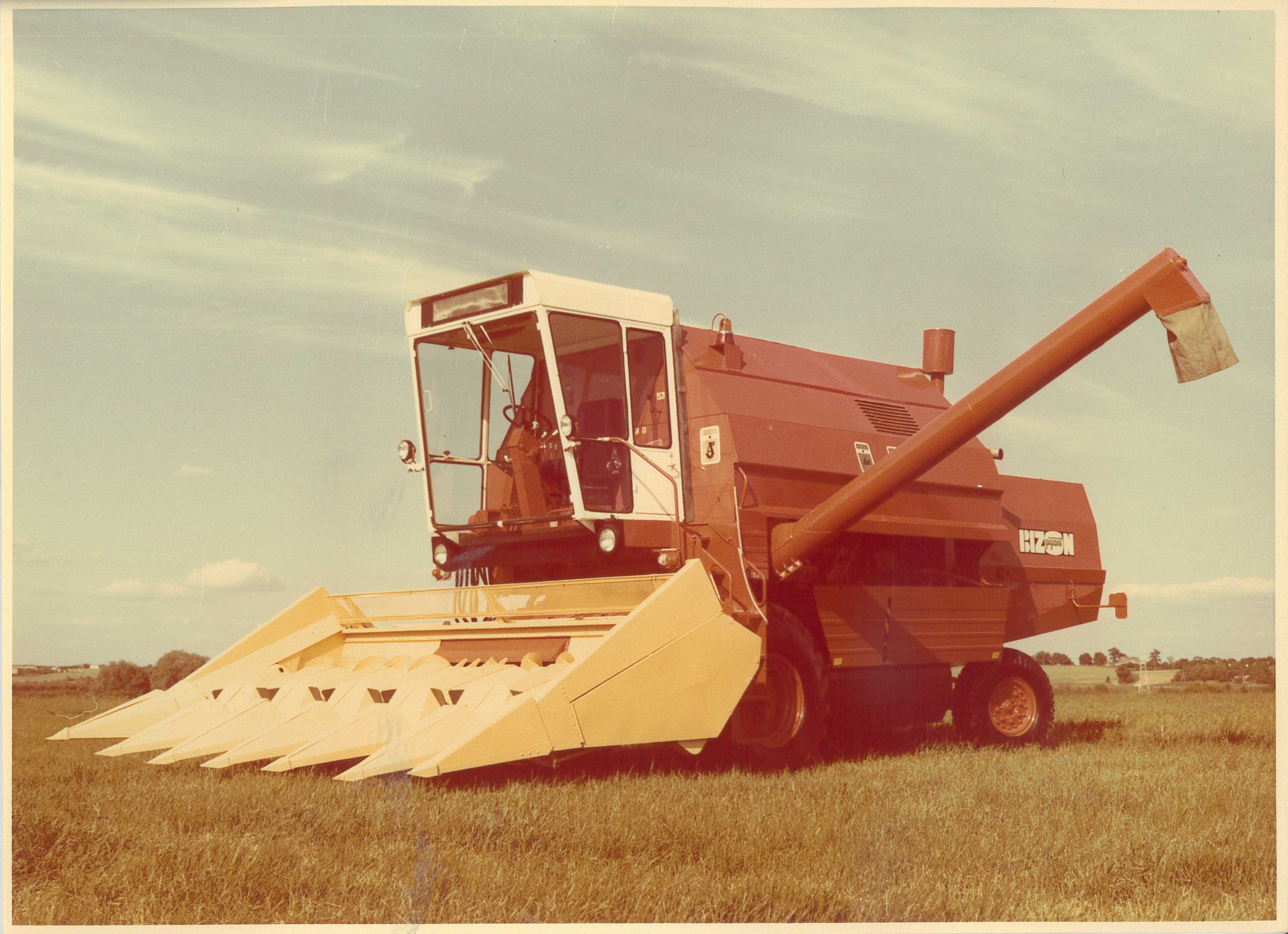 kombajn Bizon na polu