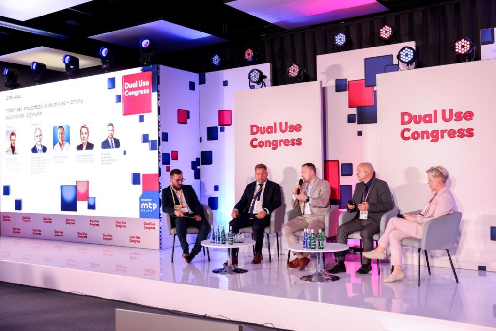 Bartosz Kożuch podczas panelu dyskusyjnego