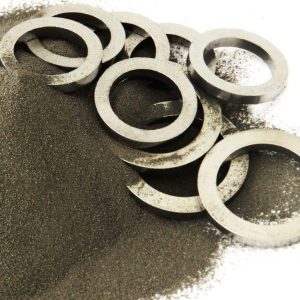 Proszki metali i elementy w kształcie pierścieni, otrzymane metodą konwencjonalnej metalurgii proszków
